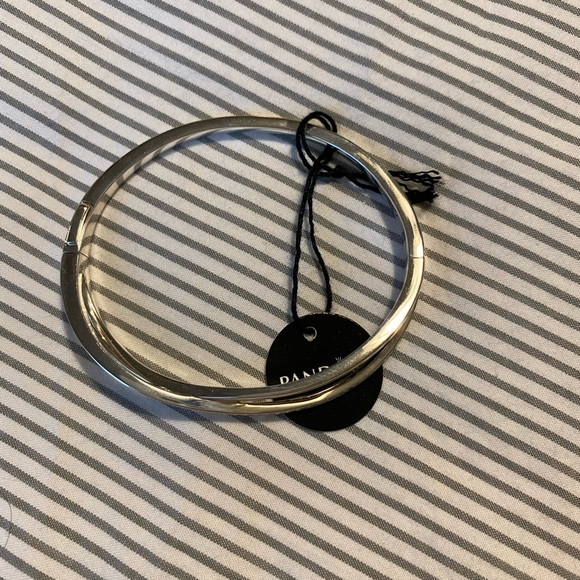 Pandora Silver and Crystal bangle Bracelet. NWT. - Picture 5 of 8